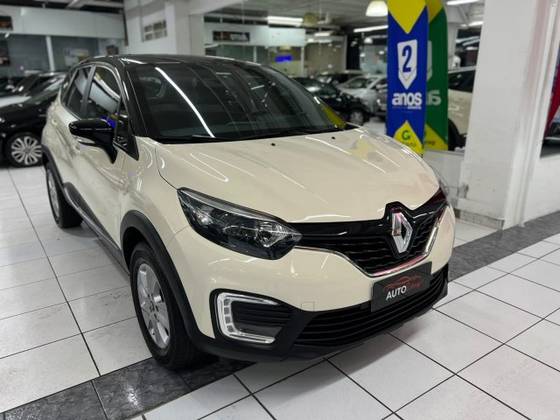 RENAULT CAPTUR 1.6 16V SCE FLEX LIFE X-TRONIC RENAULT CAPTUR 1.6 16V SCE FLEX LIFE X-TRONIC
